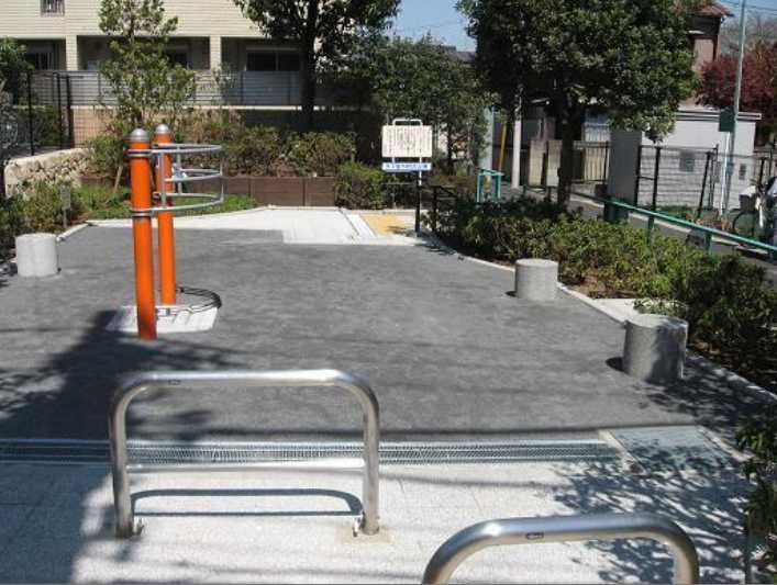 近くの太子堂やまもも公園まで492m（徒歩7分）