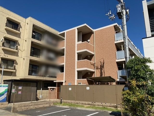 レオパレスアザレアの外観画像