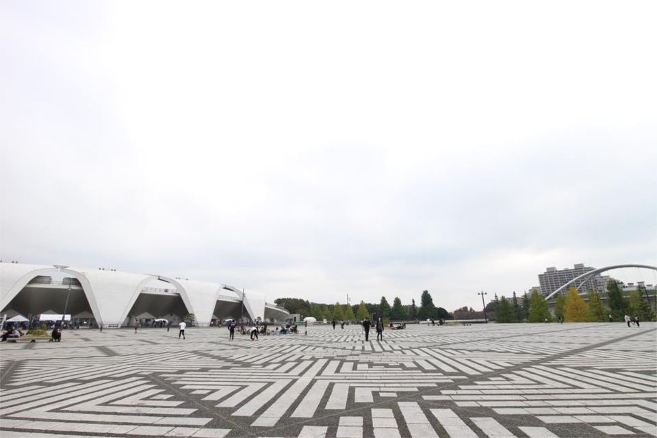 近くの駒沢オリンピック公園まで1,300m（徒歩17分）