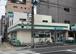 近くのファミリーマート 墨田亀沢二丁目店まで114m（徒歩2分）