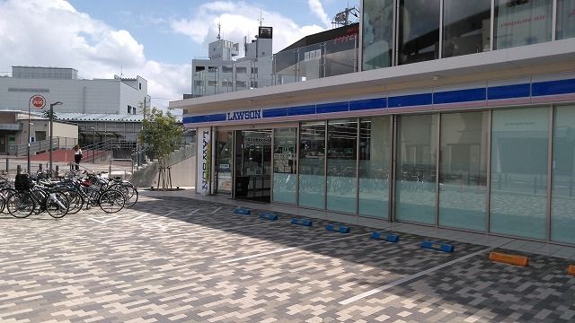 近くのローソン 狭山市駅西口店まで450m（徒歩6分）