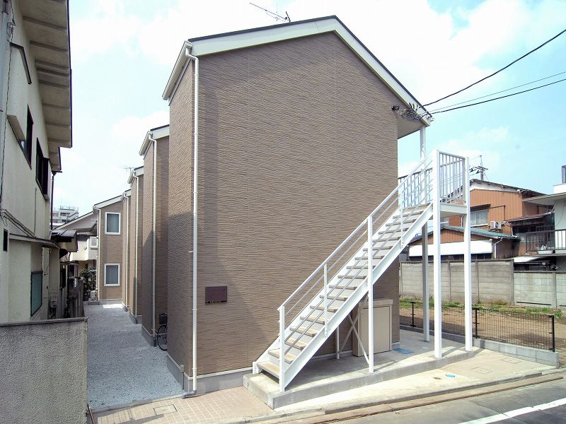 レオパレスはじめの外観画像