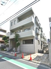 アビテ四谷大京町の外観画像