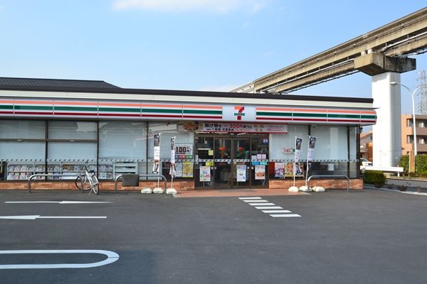 近くのセブンイレブン 日野石田2丁目店まで107m（徒歩2分）