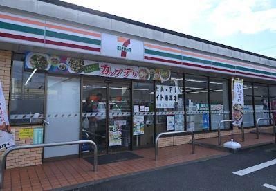 近くのセブンイレブン 小金井貫井南町5丁目店まで485m(徒歩7分)
