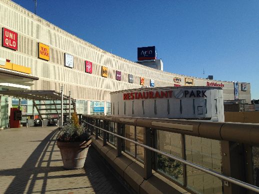 近くのアリオ亀有まで907m（徒歩12分）