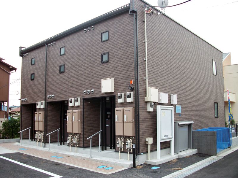 レオネクストアズール森野の外観画像