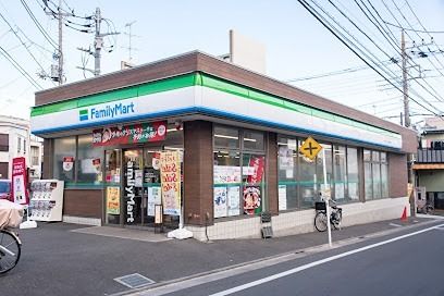 近くのファミリーマート 堀ノ内三丁目水道通り店まで142m（徒歩2分）