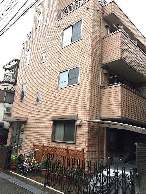 ラ・ファミーユの外観画像