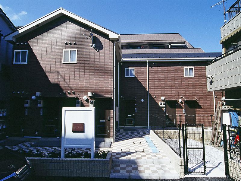 レオパレスピアチェーレの外観画像