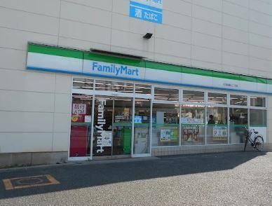 近くのファミリーマート 大田新蒲田二丁目店まで396m（徒歩5分）