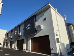 プレミアガレージ川口石神IIの外観画像