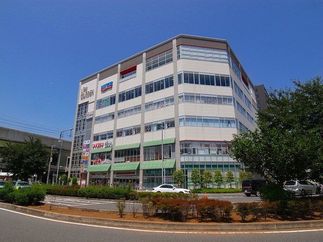 近くのライフガーデンまで1,000m（徒歩13分）