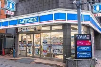 近くのローソン 港南中央通り店まで108m(徒歩2分)