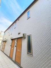 新力館の外観画像
