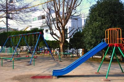 近くの権蔵橋公園まで500m（徒歩7分）