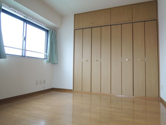 ベッドルーム