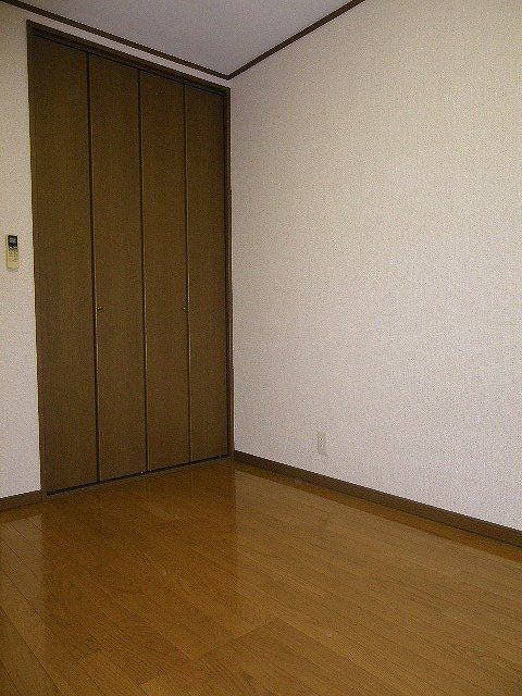 ベッドルーム