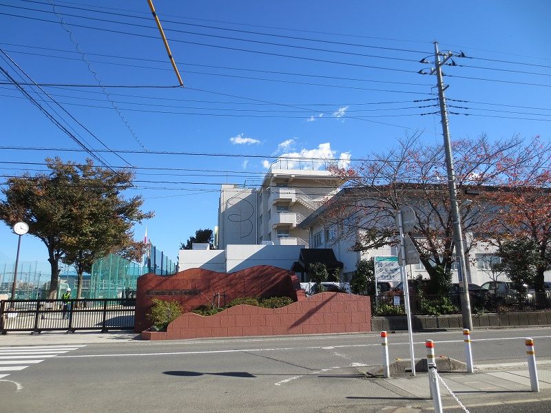 近くのさいたま市立内谷中学校まで1,481m（徒歩19分）