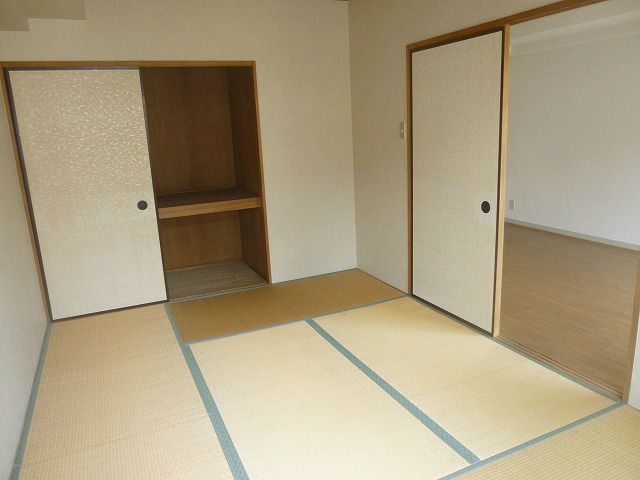 ベッドルーム