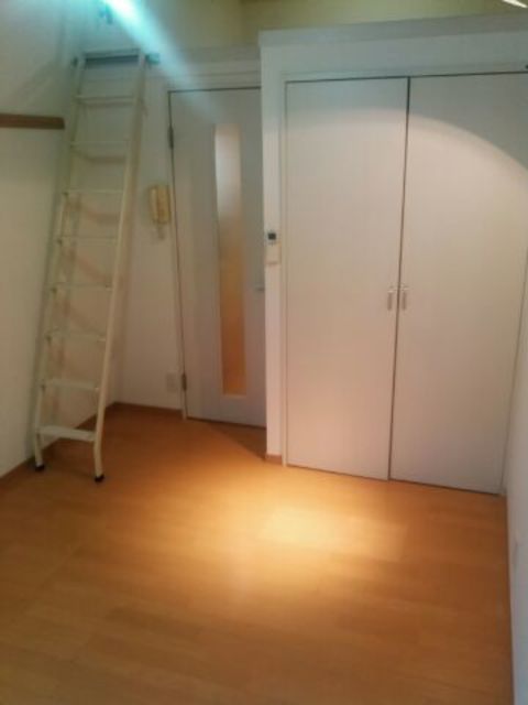 ベッドルーム
