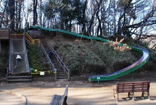 近くの黒鐘公園まで300m（徒歩4分）