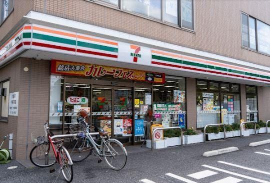 近くのセブンイレブン 練馬大泉学園駅北店まで158m(徒歩2分)