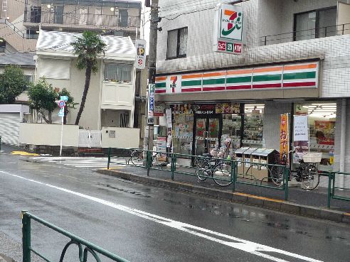 近くのセブンイレブン 世田谷玉川台店まで332m（徒歩5分）