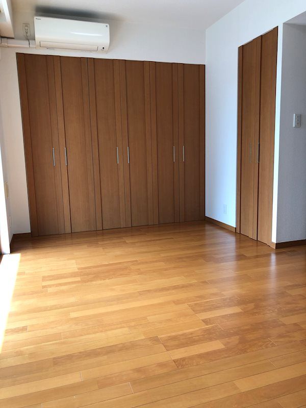 ベッドルーム