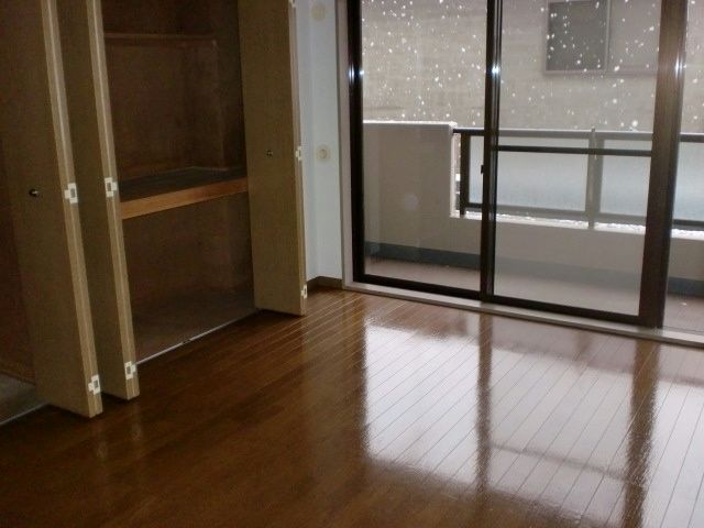 ベッドルーム