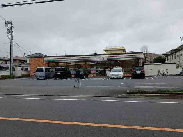 近くのセブンイレブンまで350m(徒歩5分)