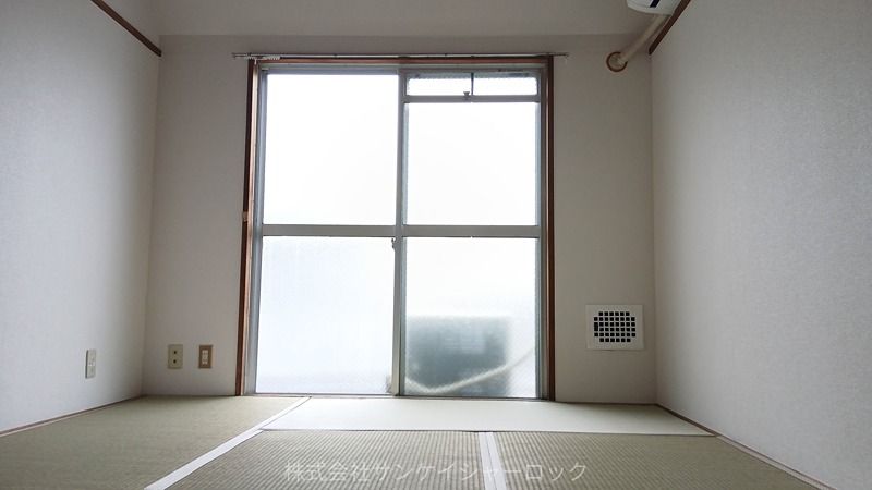 ベッドルーム
