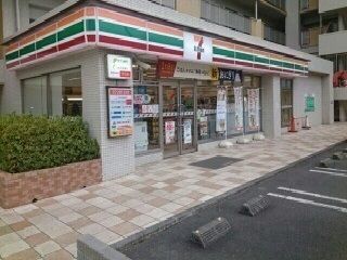 近くのセブンイレブンまで220m(徒歩3分)