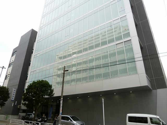近くの南多摩病院まで1,100m（徒歩14分）