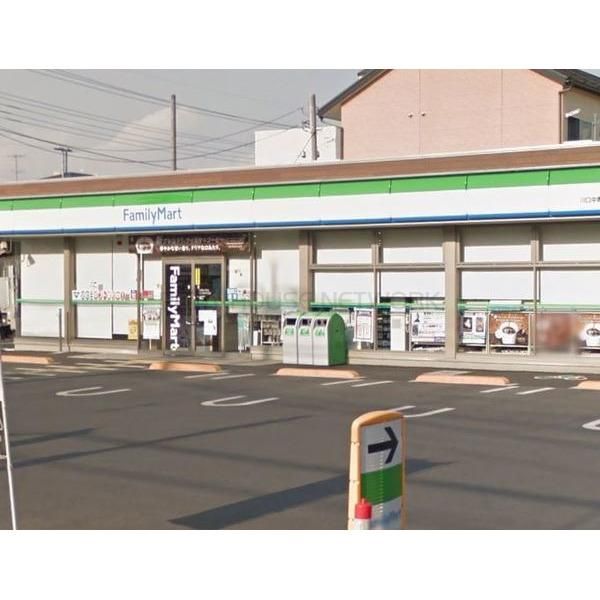 近くのファミリーマート 川口中青木五丁目店まで389m(徒歩5分)