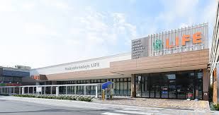 近くのライフ 蕨駅前店まで506m(徒歩7分)