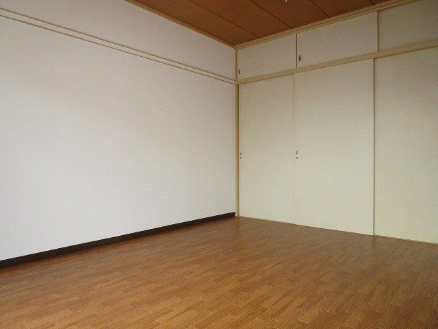 ベッドルーム