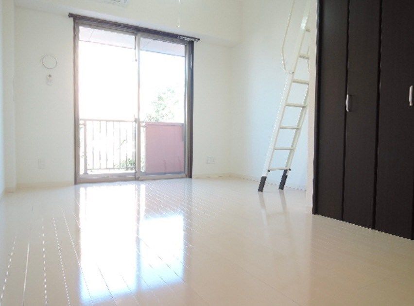 ベッドルーム