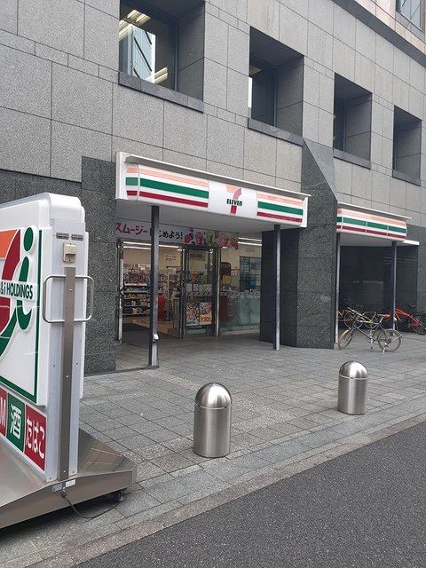 近くのセブンイレブンまで99m(徒歩2分)