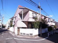 アドルカの外観画像