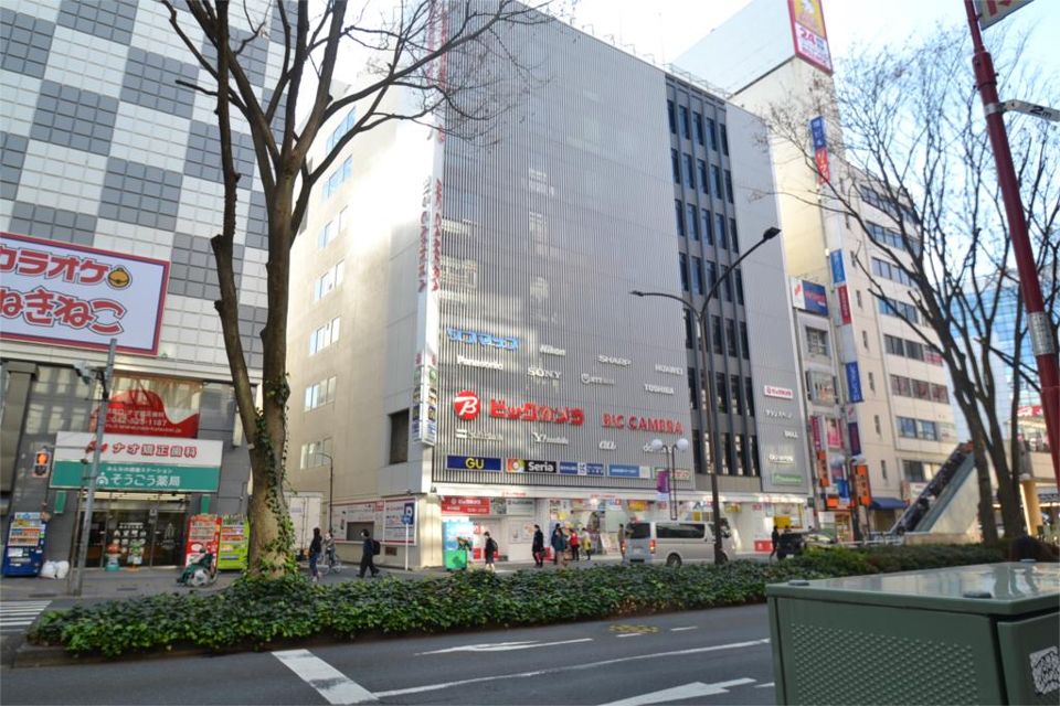近くのビックカメラまで410m（徒歩6分）