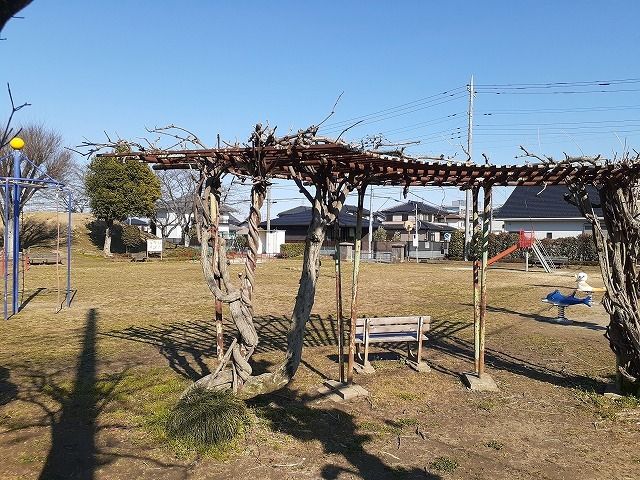 近くの諏訪公園まで10m(徒歩1分)