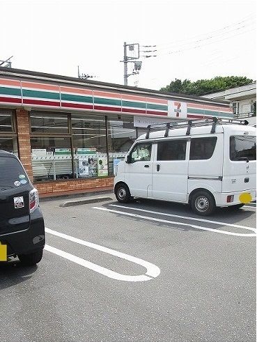 近くのセブンイレブンまで80m(徒歩1分)