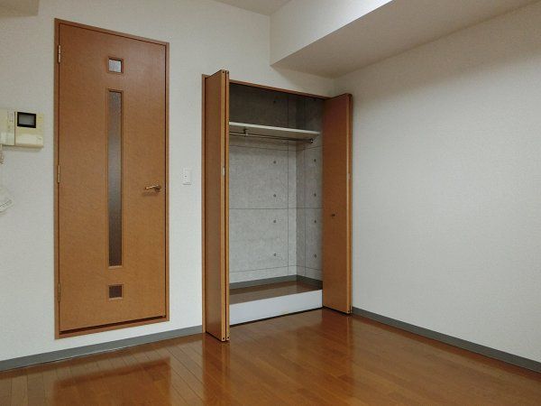 ベッドルーム