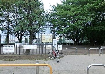 近くの北朝霞公園まで1,400m(徒歩18分)