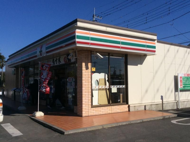 近くのセブンイレブン 越谷谷中町4丁目店まで321m(徒歩5分)
