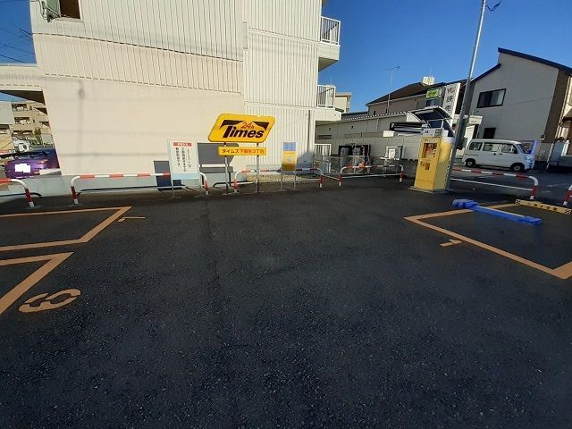 近くのコインパーキングまで140m（徒歩2分）