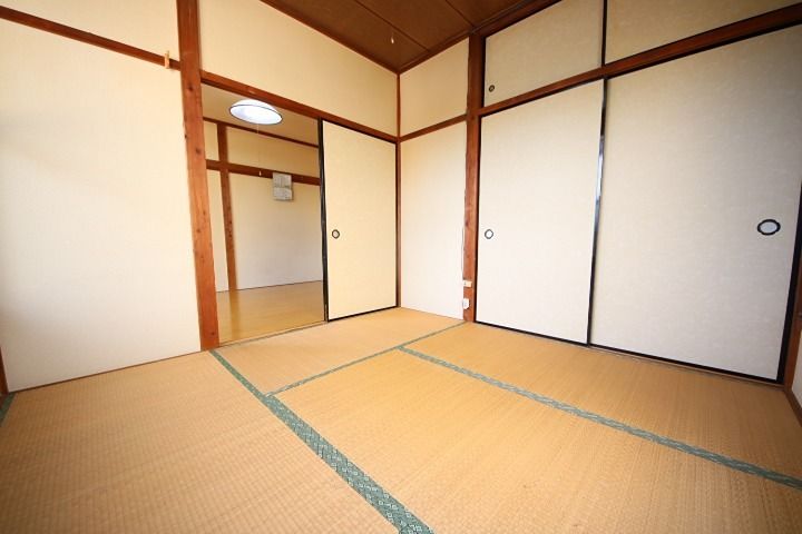 ベッドルーム