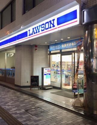 近くのローソン 立川曙町二丁目店まで124m(徒歩2分)