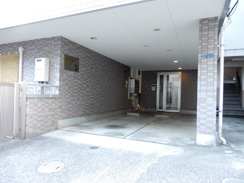 近くの黄金湯まで75m(徒歩1分)